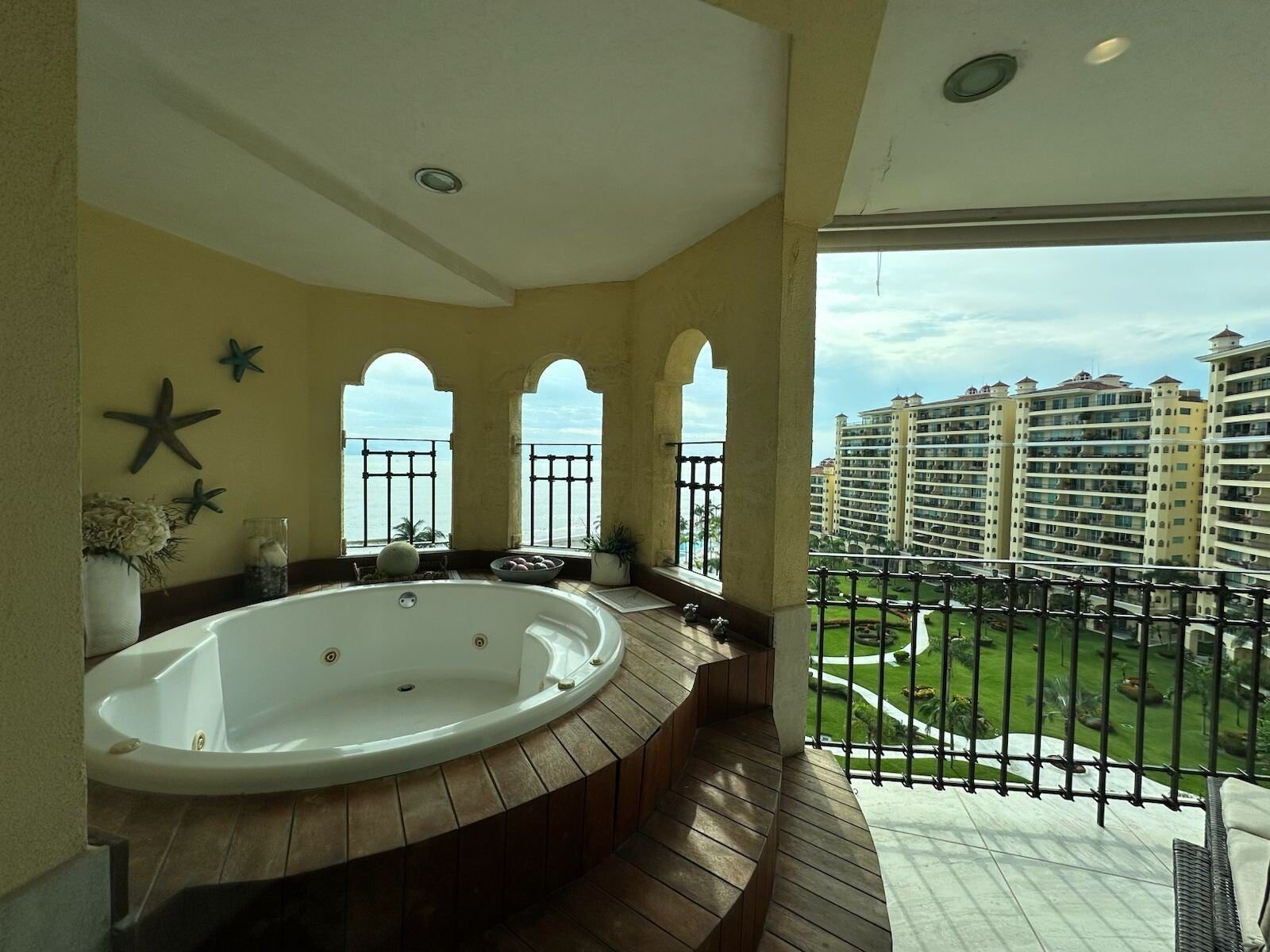 Bay View Grand E-907 foto 2