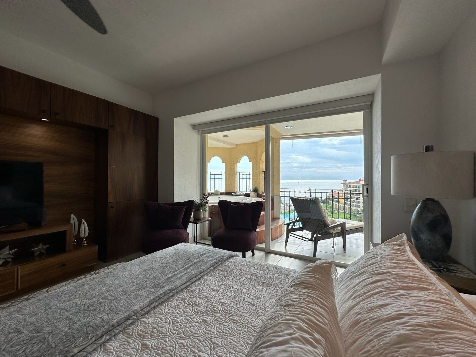 Bay View Grand E-907 foto 9